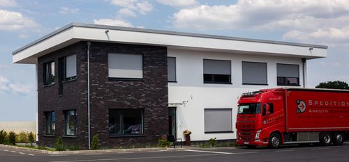 Bürogebäude Spedition